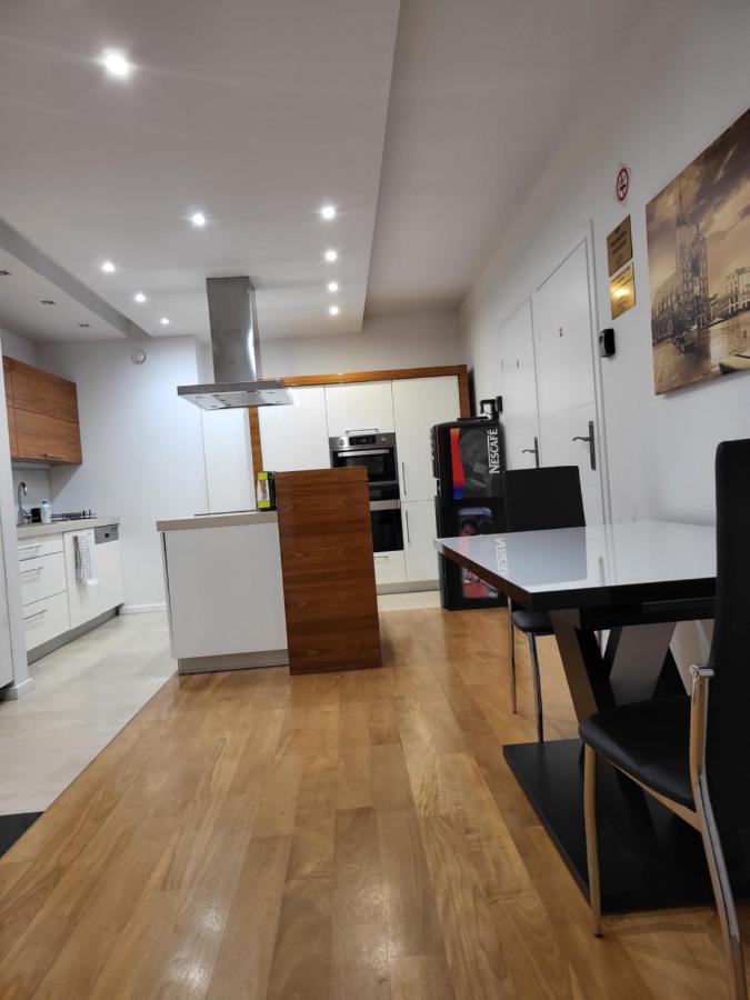 Amber Apartament 127 クラクフ エクステリア 写真